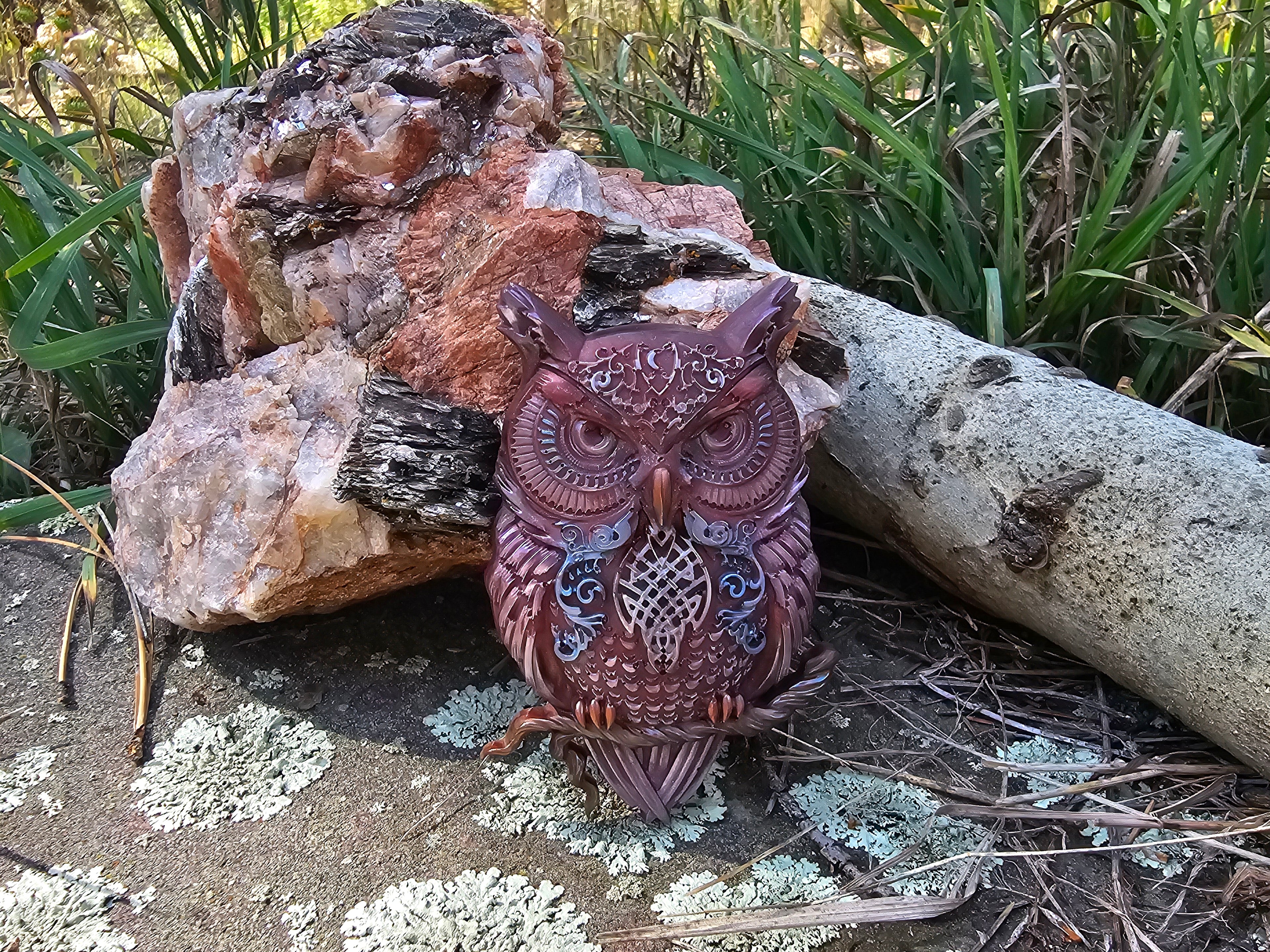 Epoxy Resin Flat Owl-Maroon and Metallic