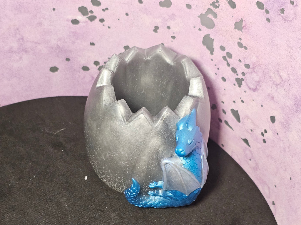 Epoxy Resin Dragon on Eggshell Vase-Blue on Silver