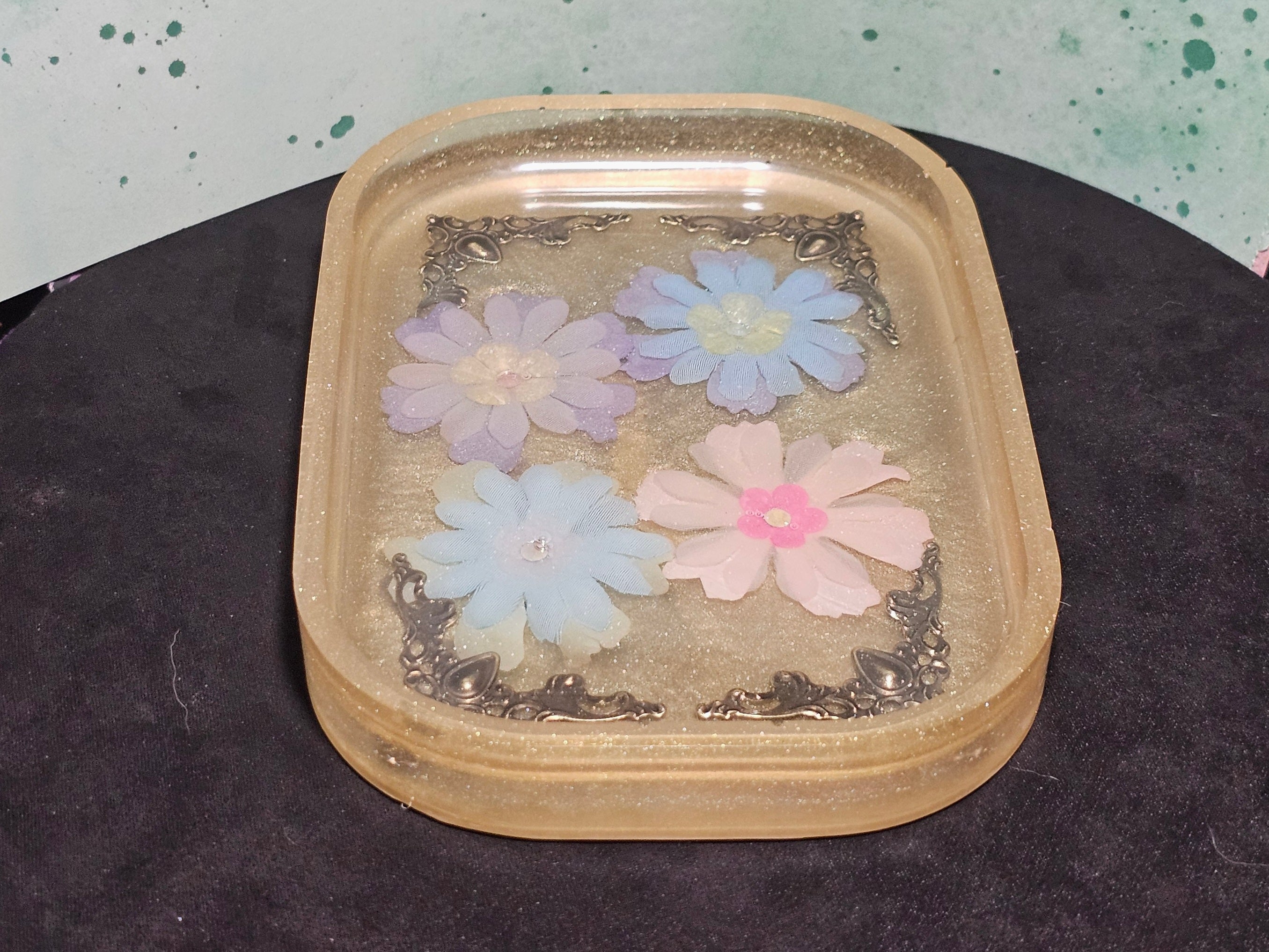Epoxy Resin Medium Tray-Gold with flowers