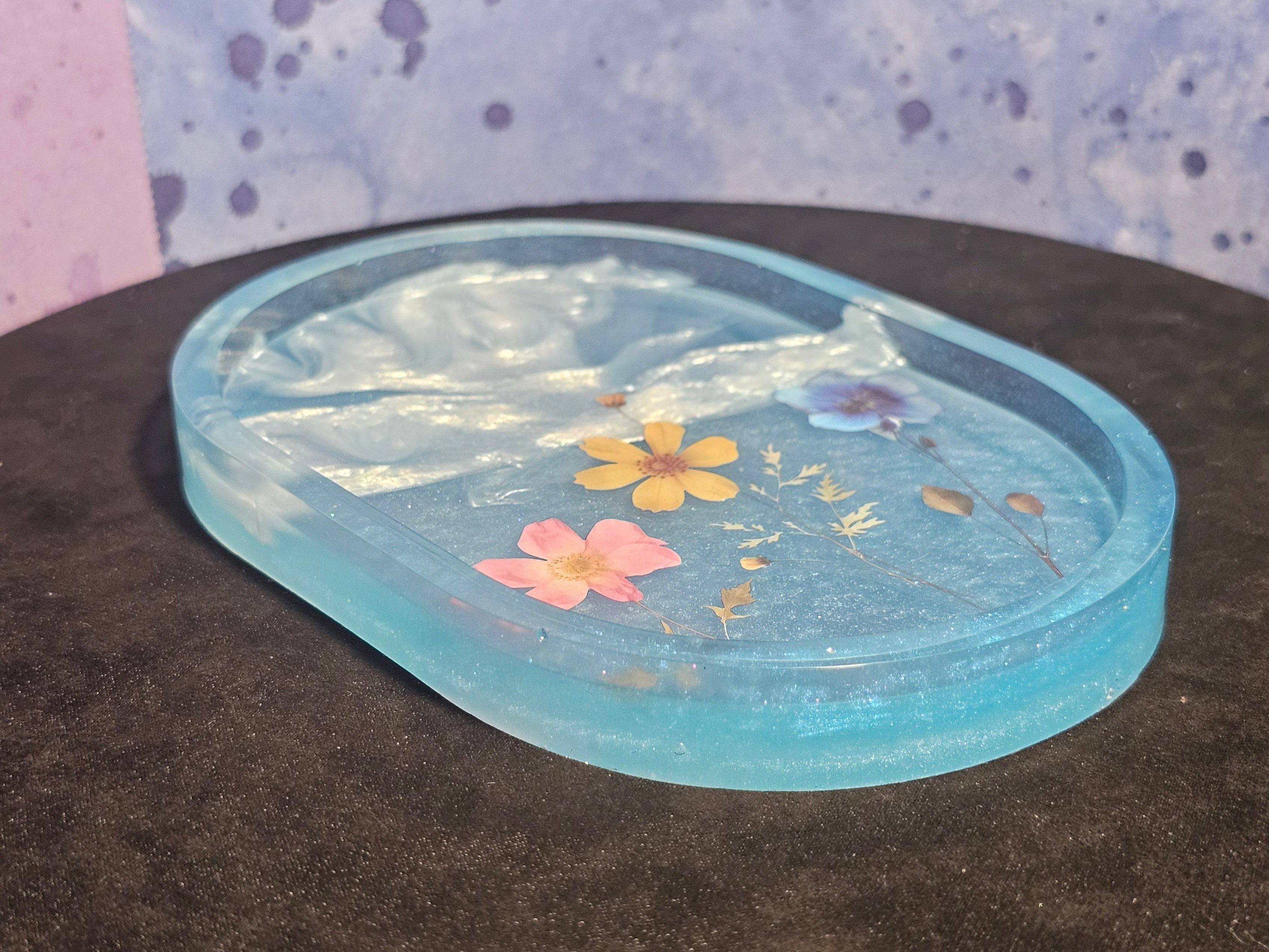 Epoxy Resin Flower Tray-blue with flowers and clouds