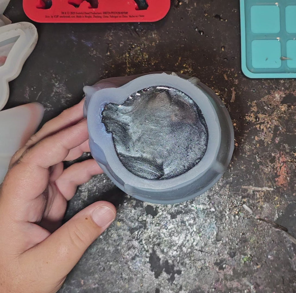 Epoxy Resin Dragon on Eggshell Vase-Blue on Silver